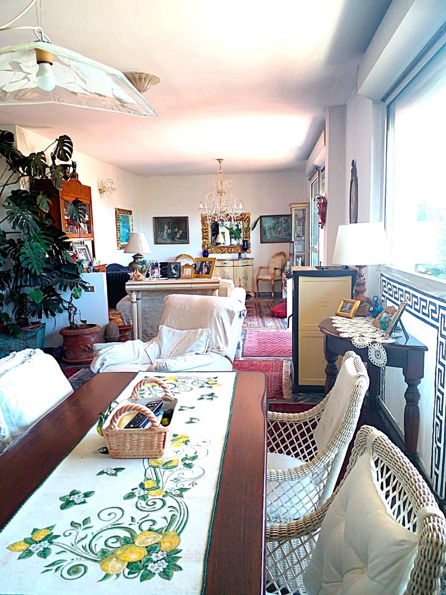 Attico con terrazzo a Carrara