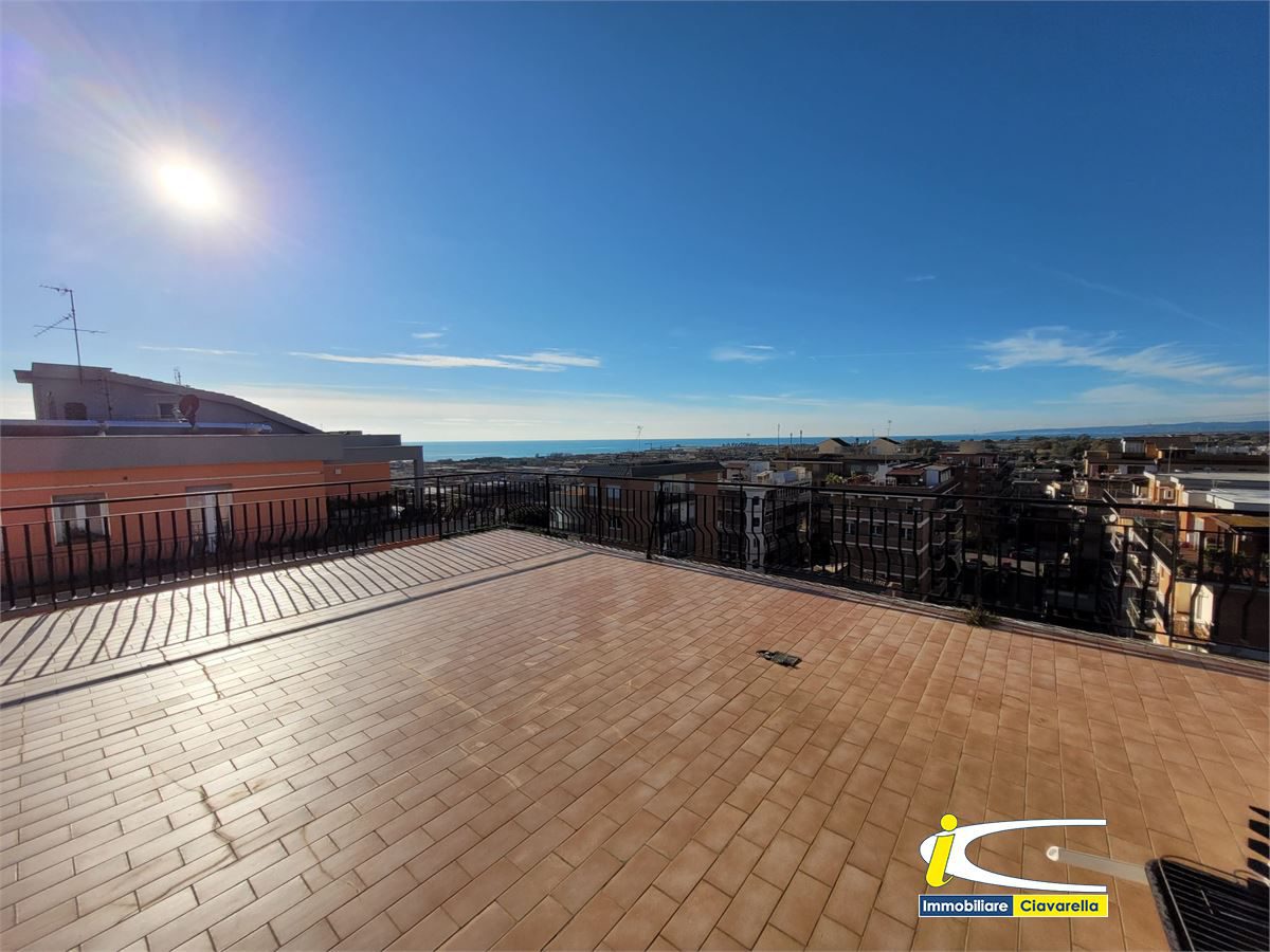 Trilocale vista mare a Ladispoli