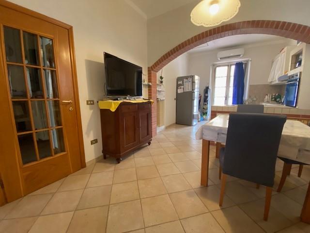 Villa con giardino, Cascina san lorenzo alle corti