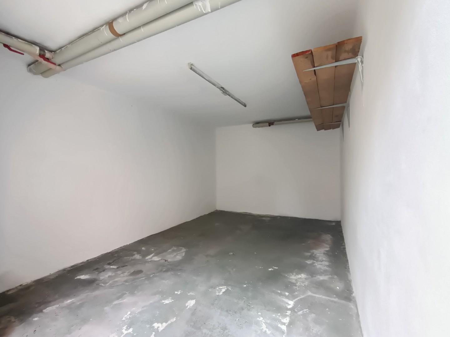 Box/Garage 13mq in affitto, Pisa don bosco - battelli