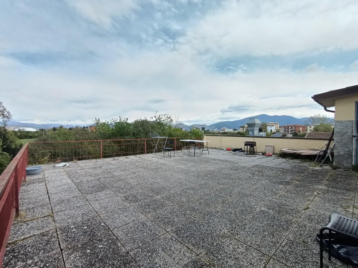 Casa indipendente con terrazzo, Pisa gagno