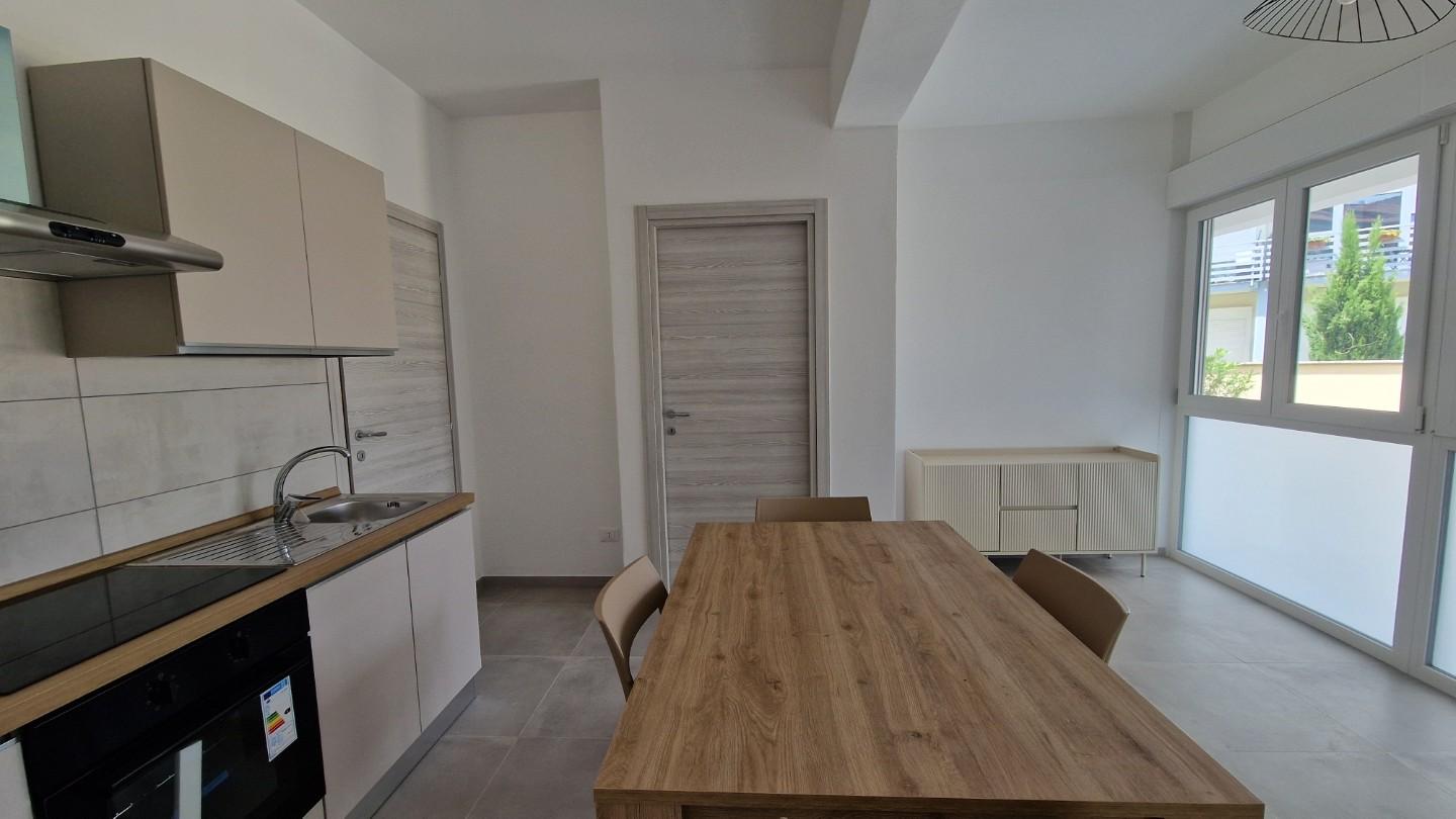 Trilocale arredato in affitto, Pisa san martino