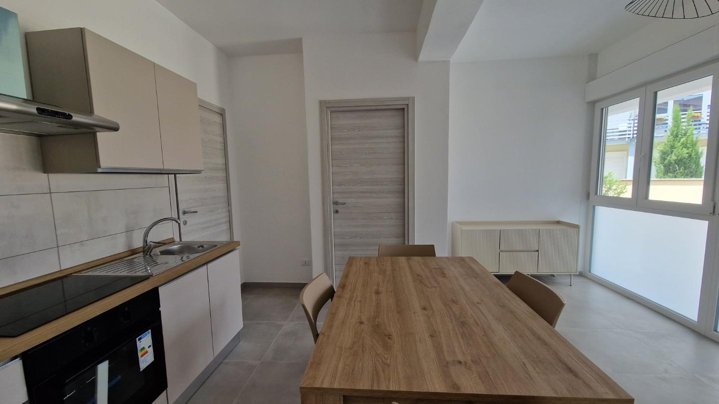 Trilocale arredato in affitto, Pisa san martino