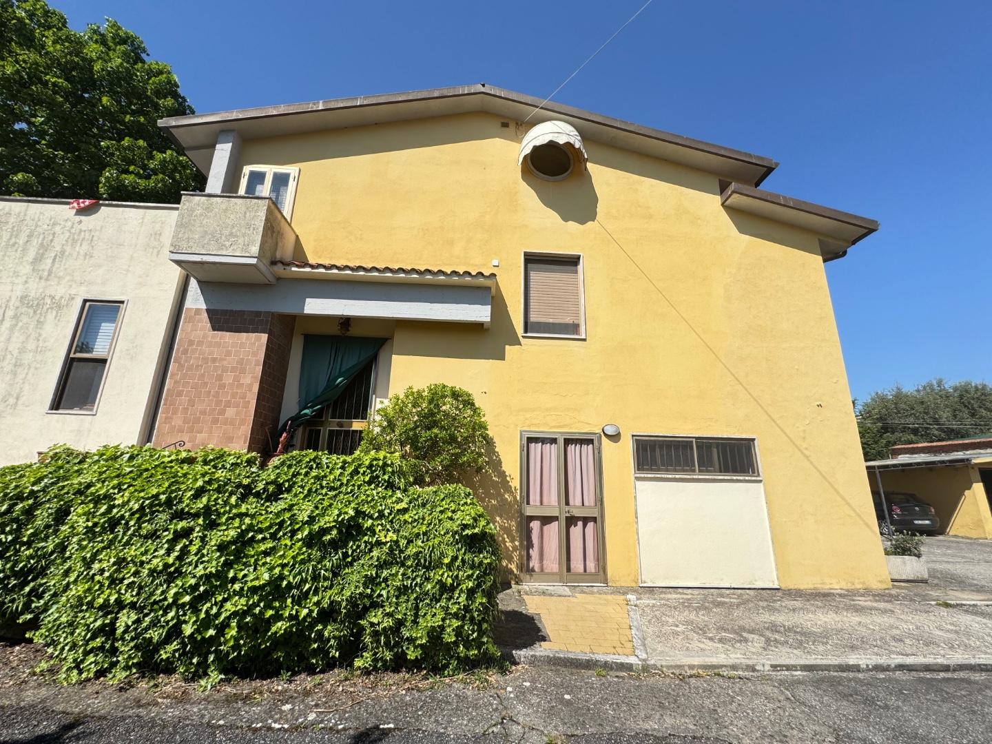 Villa con giardino, Pisa putignano no