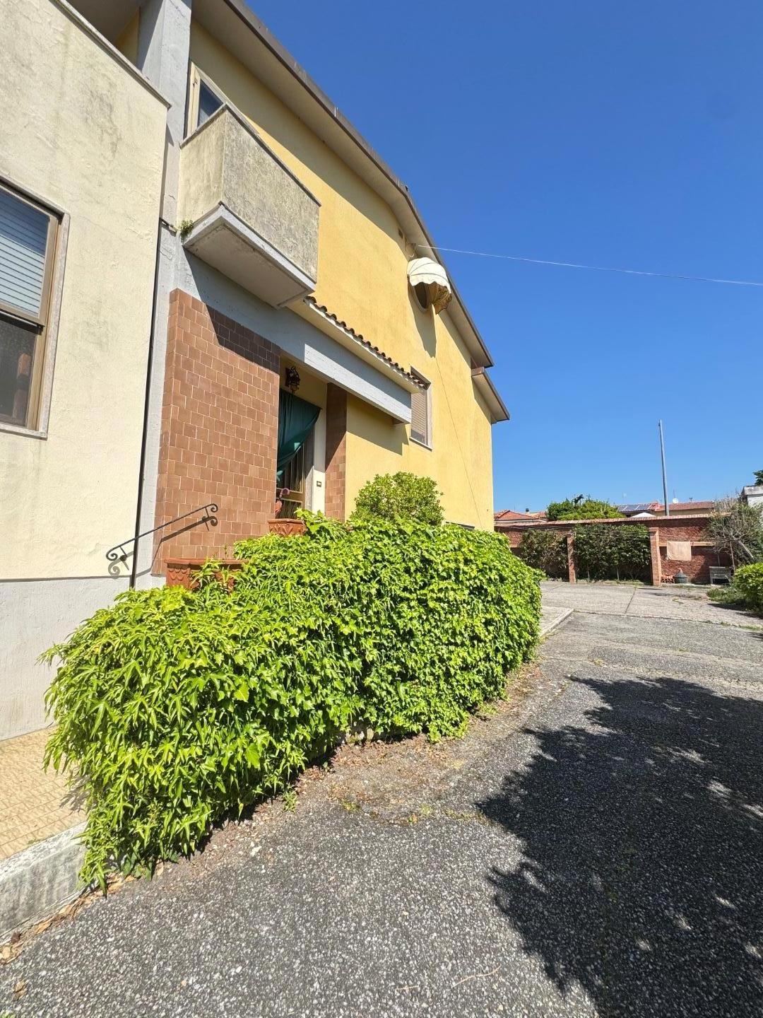 Villa con giardino, Pisa putignano no