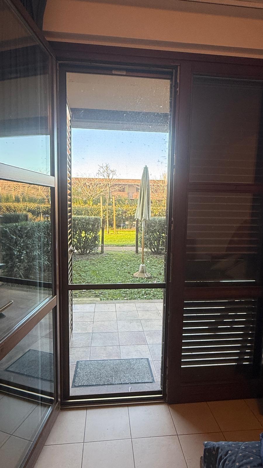 Bilocale arredato in affitto, Pisa tirrenia
