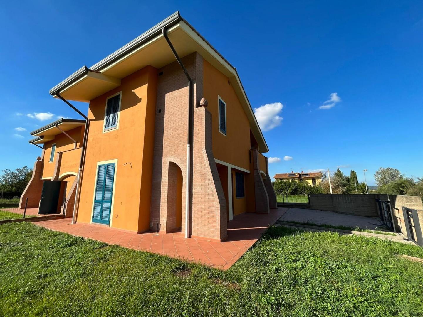 Casa indipendente con giardino a Pontedera