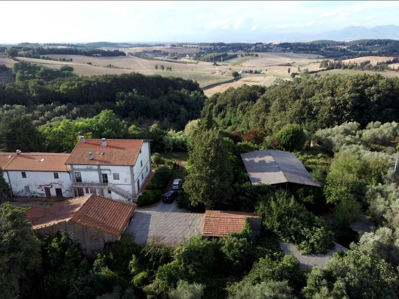 Appartamento con giardino a Collesalvetti