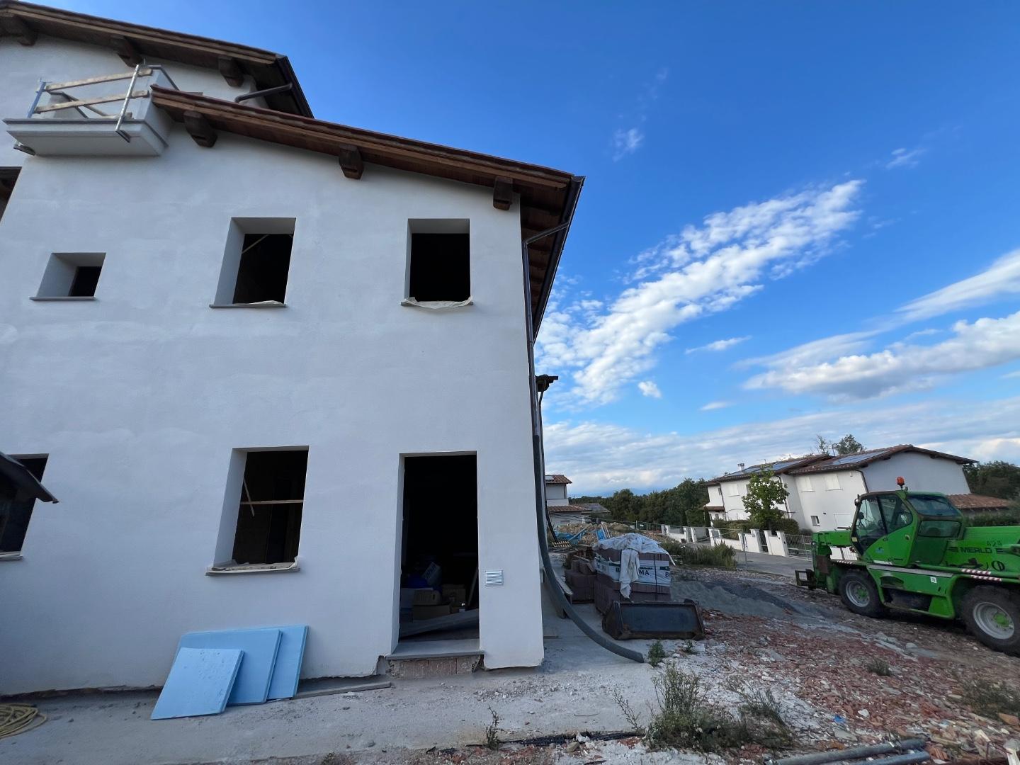 Villa con giardino, Santa Maria a Monte cerretti