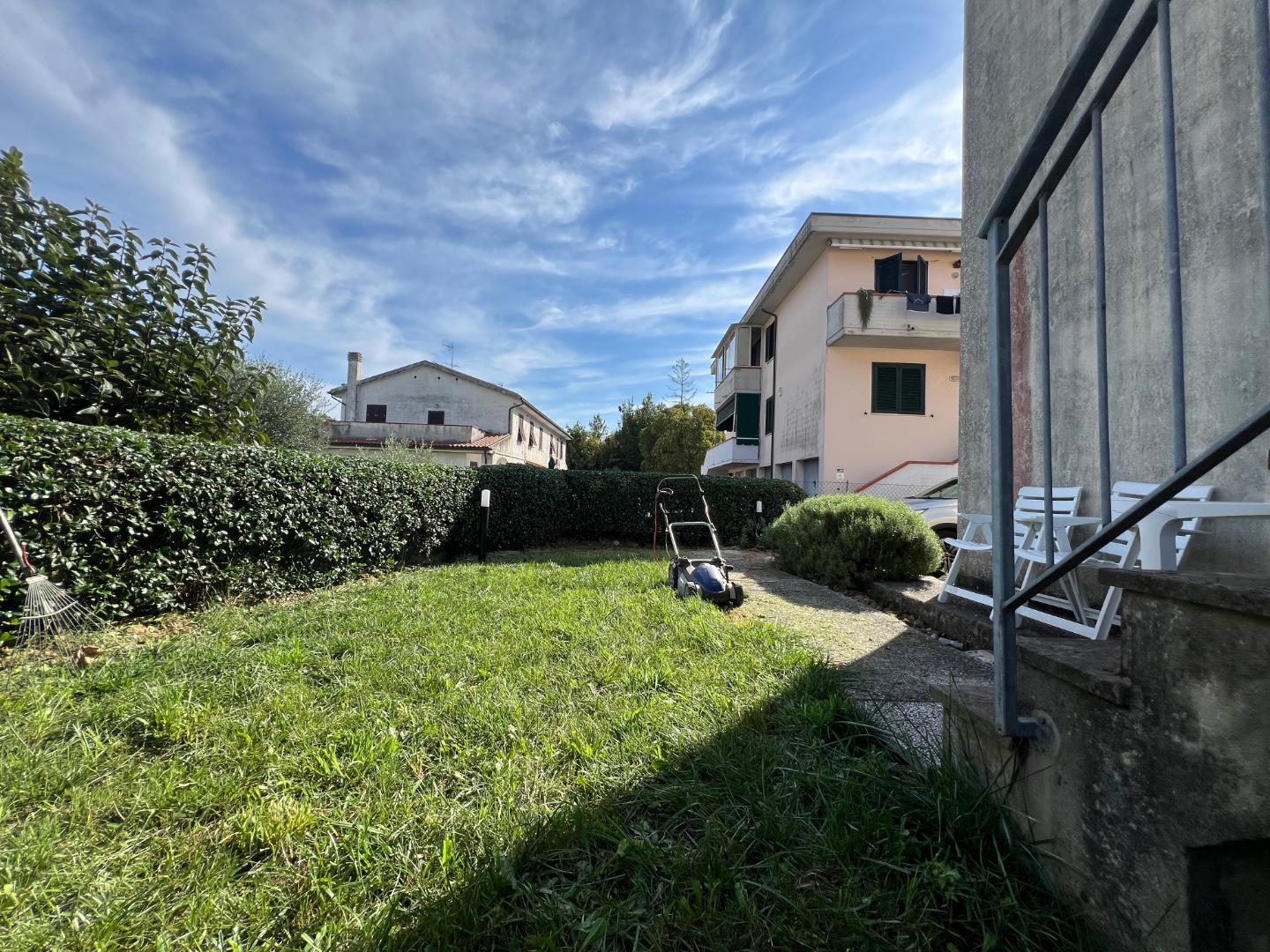 Quadrilocale con giardino a Bientina