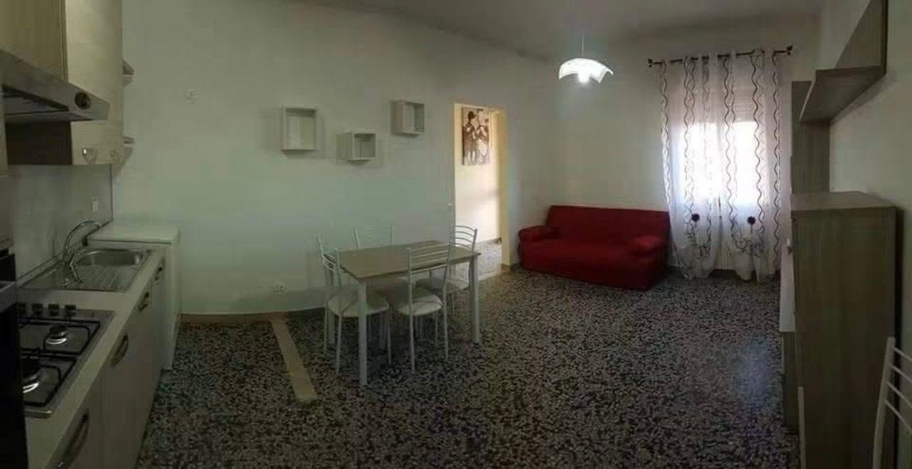 Quadrilocale arredato in affitto a Calcinaia