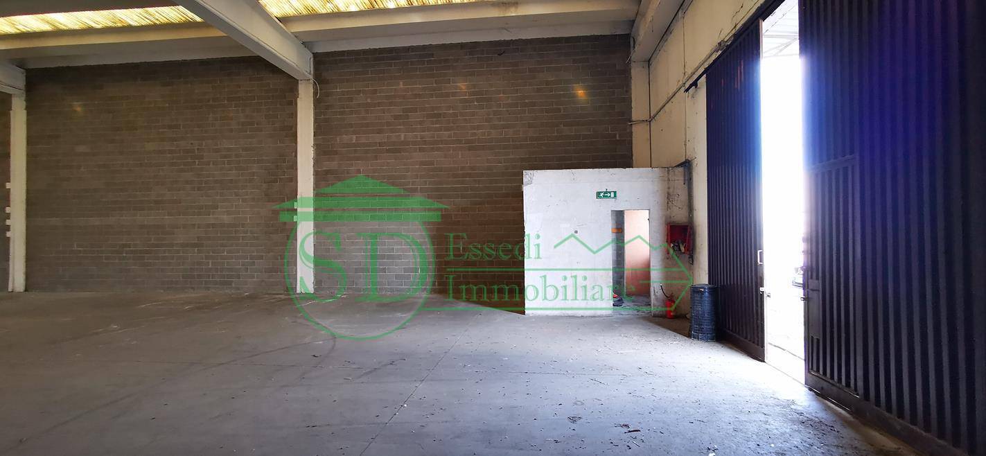 Capannone in vendita a Pieve Emanuele