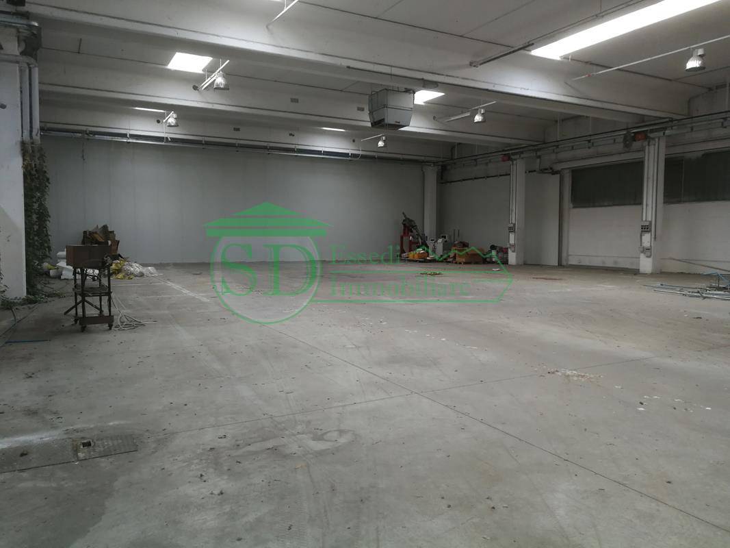 Capannone in vendita a Retorbido