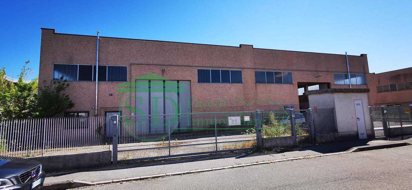 Capannone in vendita a Codogno, Maiocca