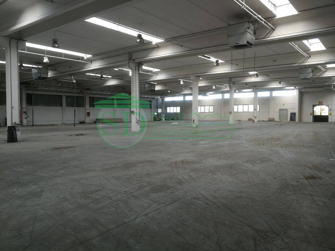 Capannone in vendita a Retorbido