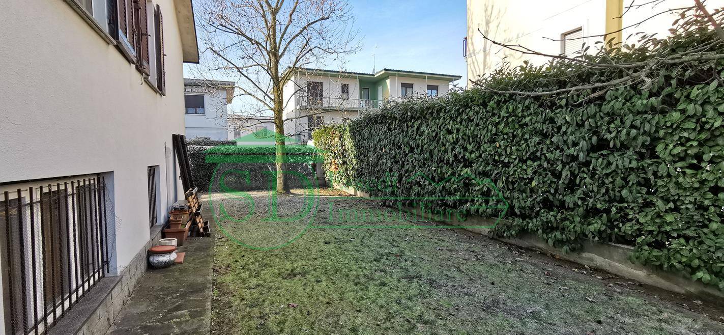 Villa in vendita a Lodi, San Bernardo