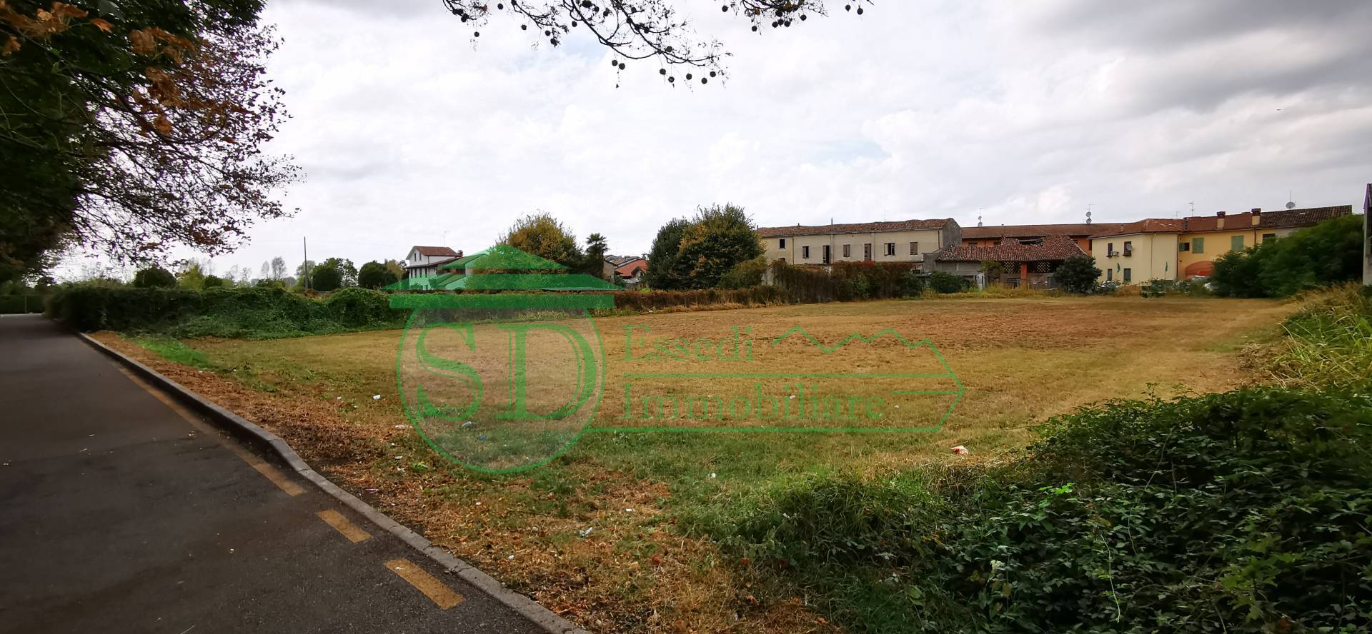 Terreno edificabile in vendita a Crespiatica
