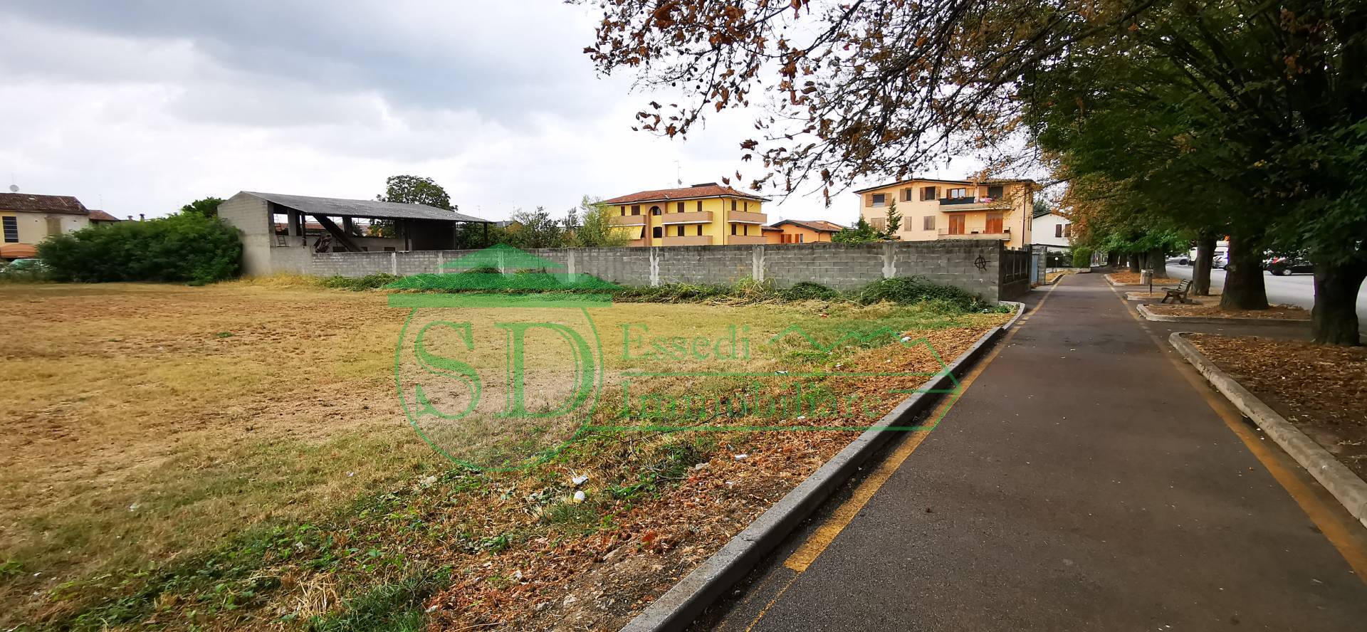 Terreno edificabile in vendita a Crespiatica