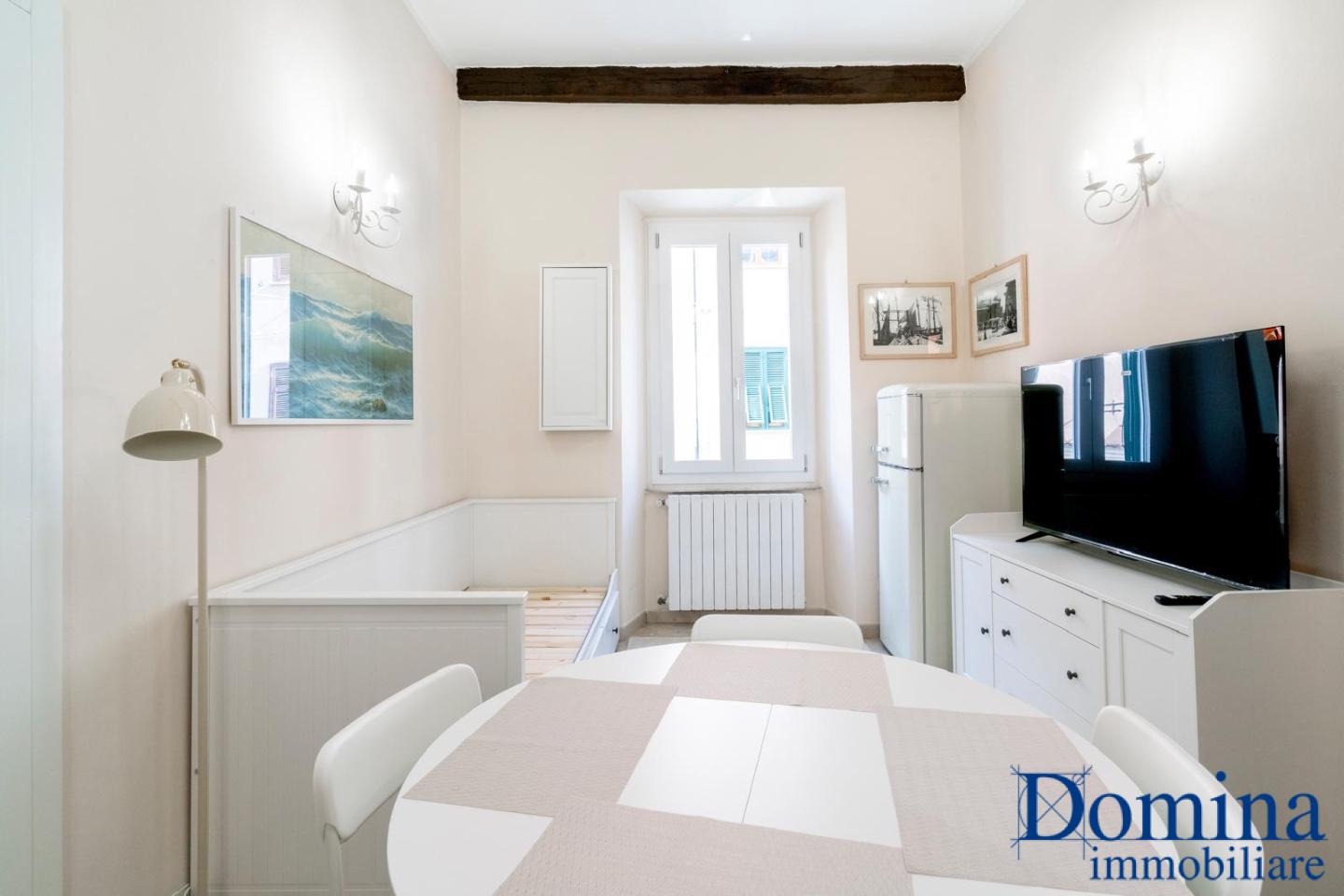 Quadrilocale arredato in affitto, Massa centro storico