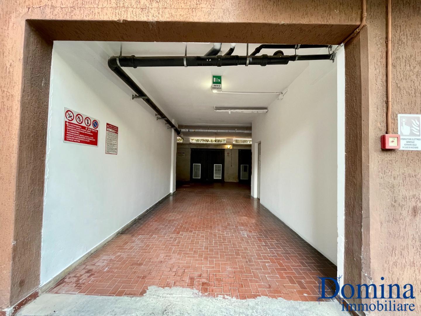 Box/Garage 25mq in affitto, Massa zona viali