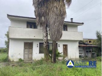 Villa in vendita a Aprilia