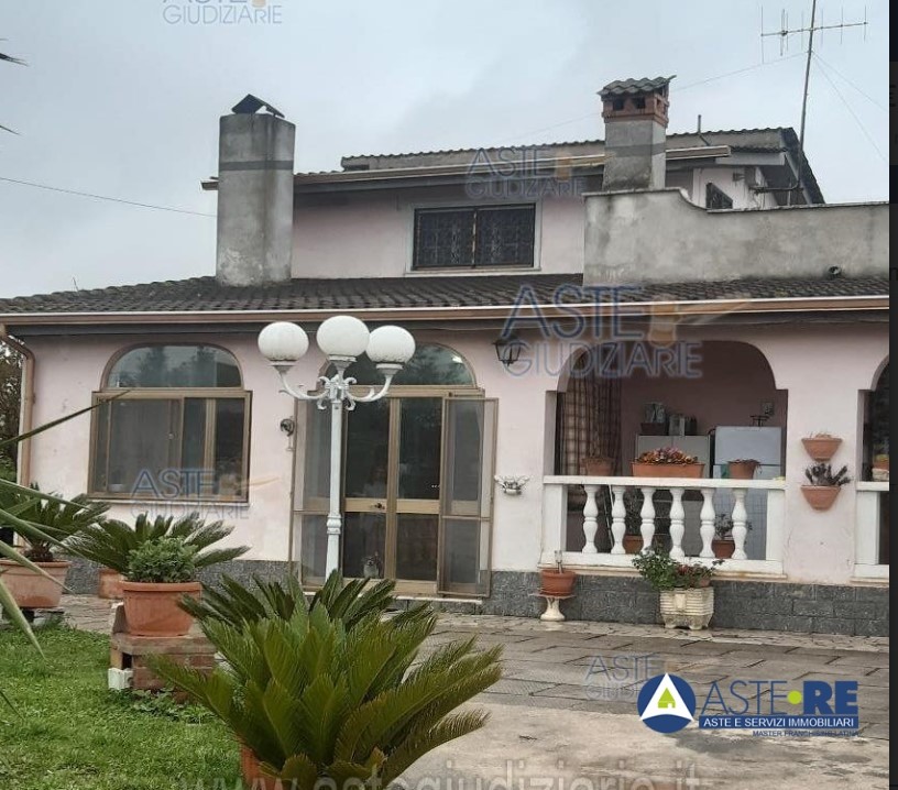 Villa in vendita a Aprilia