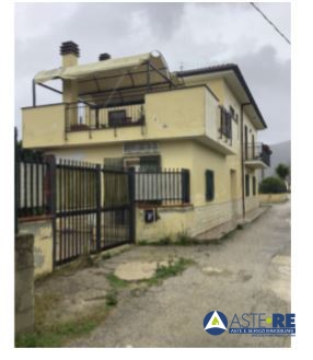 Quadrilocale in vendita a Fondi