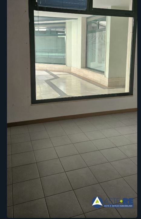 Ufficio in vendita a Latina