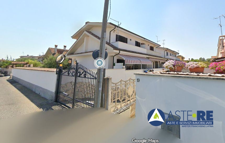 Villa in vendita a Pomezia