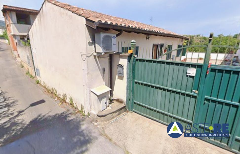 Casa indipendente in vendita a Velletri
