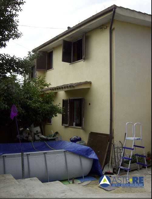 Villa in vendita a Aprilia
