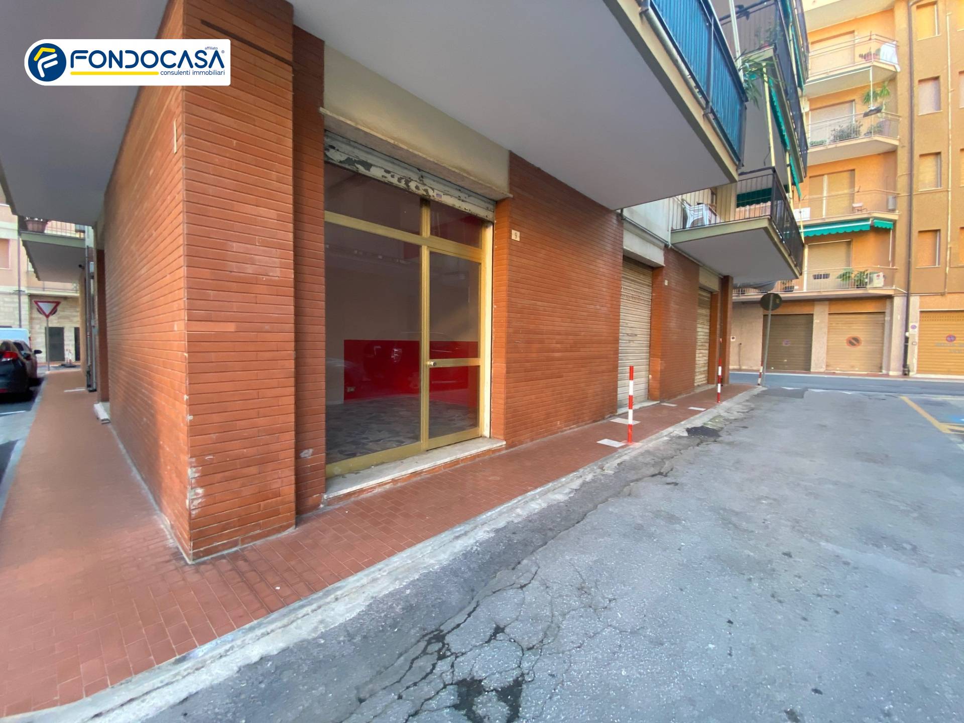 Magazzino in vendita a Loano