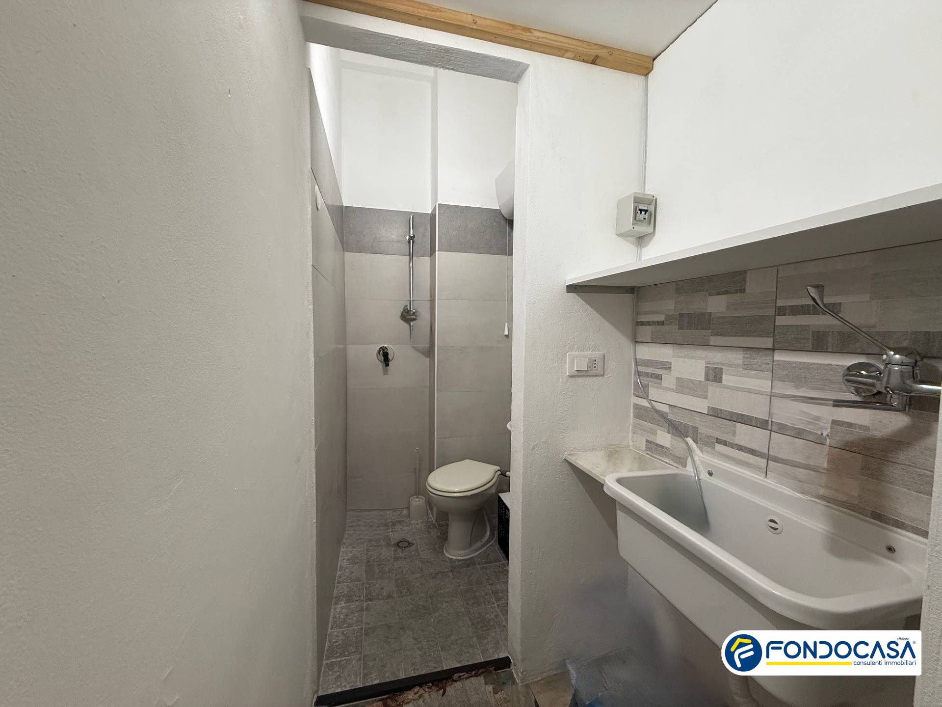 Magazzino in vendita a Loano