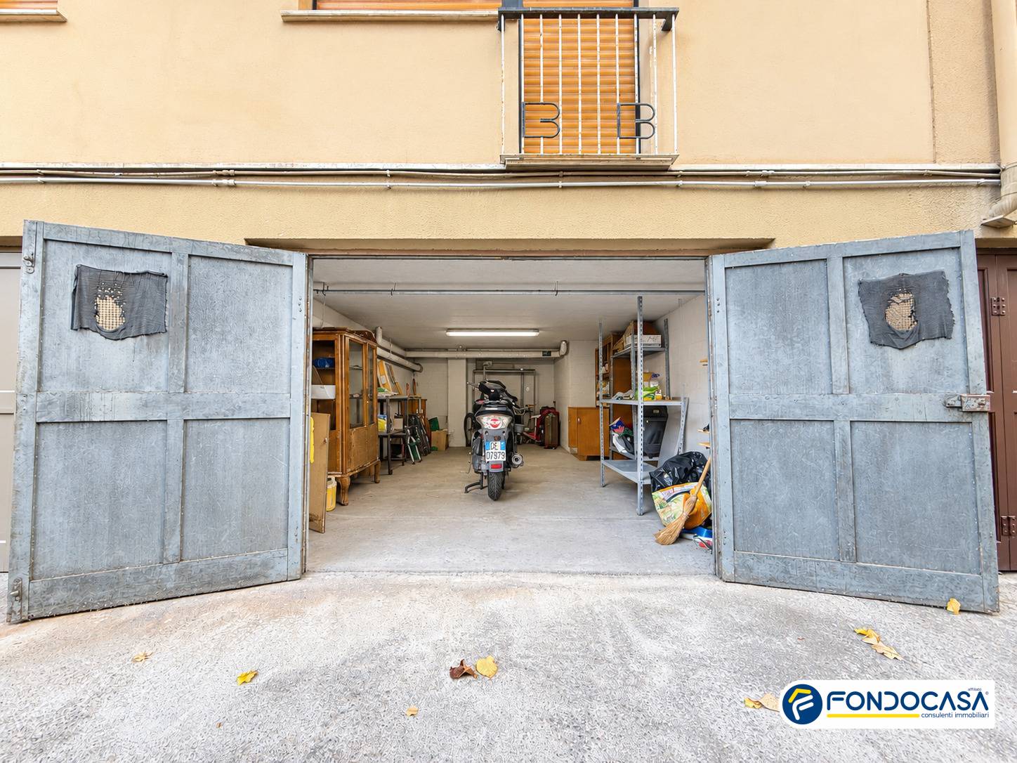 Box o garage in vendita a Loano