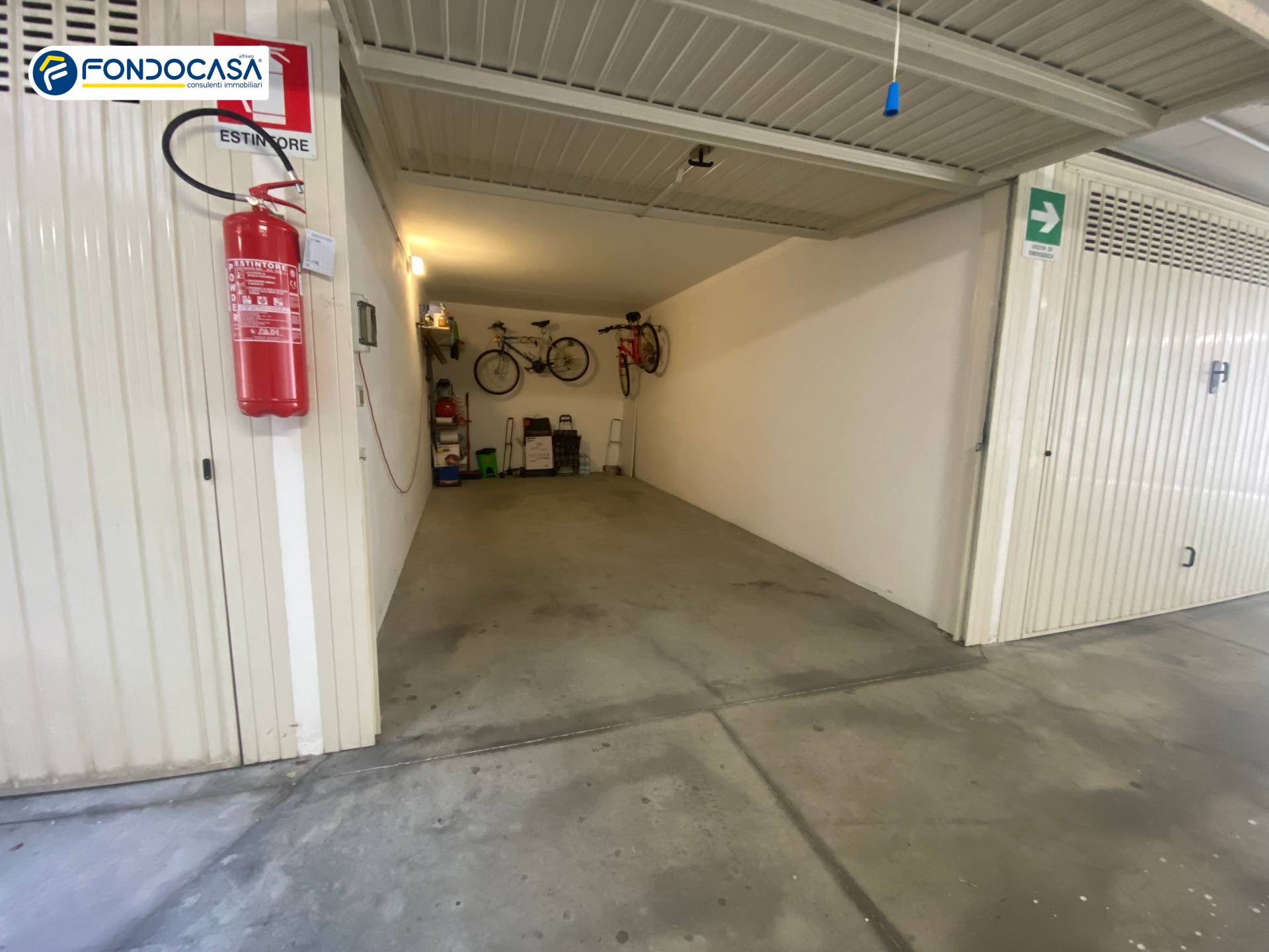 Box o garage in vendita a Borghetto Santo Spirito