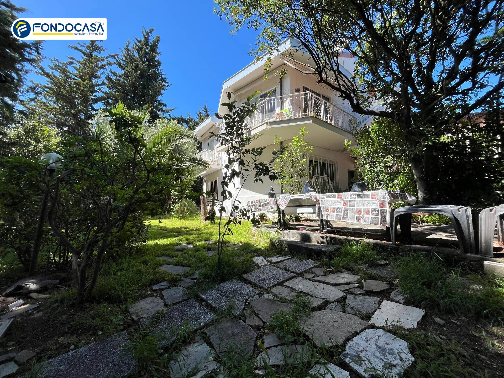 Appartamento in vendita a Borghetto Santo Spirito