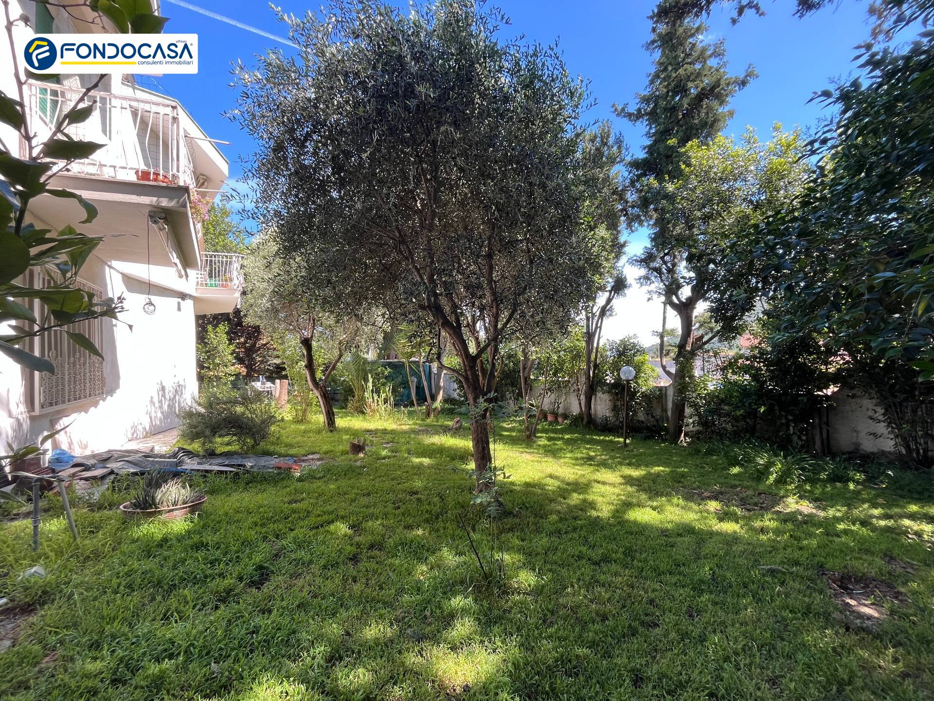 Appartamento in vendita a Borghetto Santo Spirito