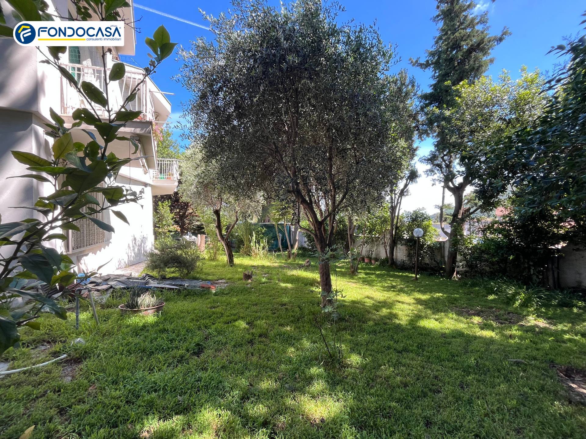 Appartamento in vendita a Borghetto Santo Spirito
