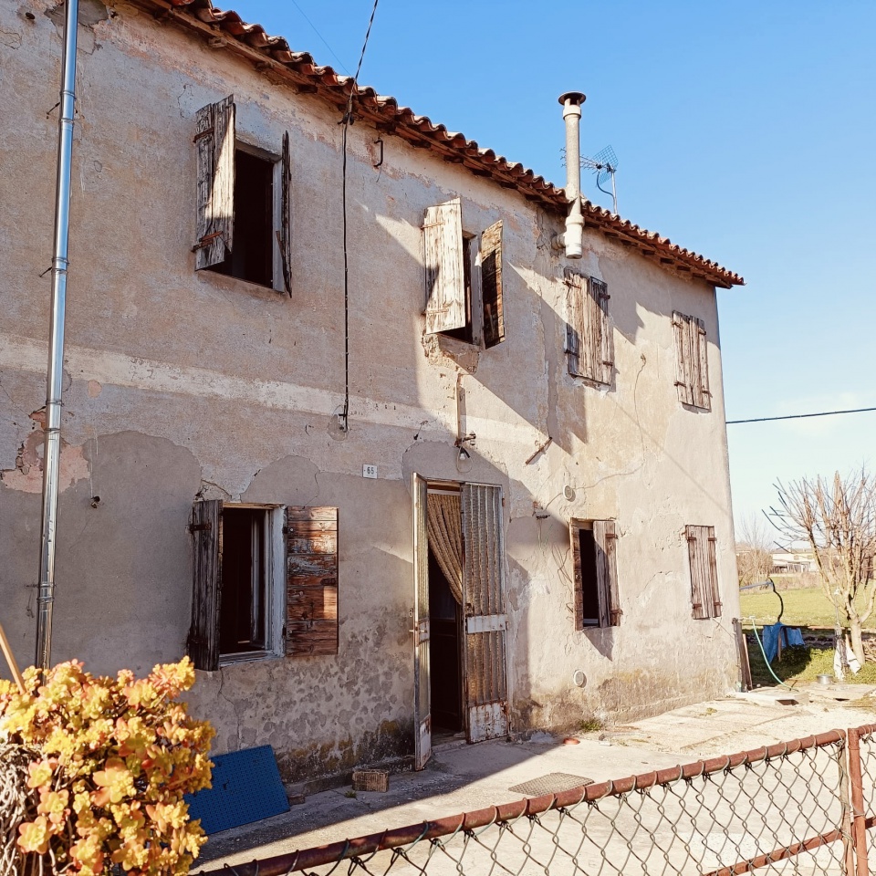 Rustico con giardino a Sant'Angelo di Piove di Sacco