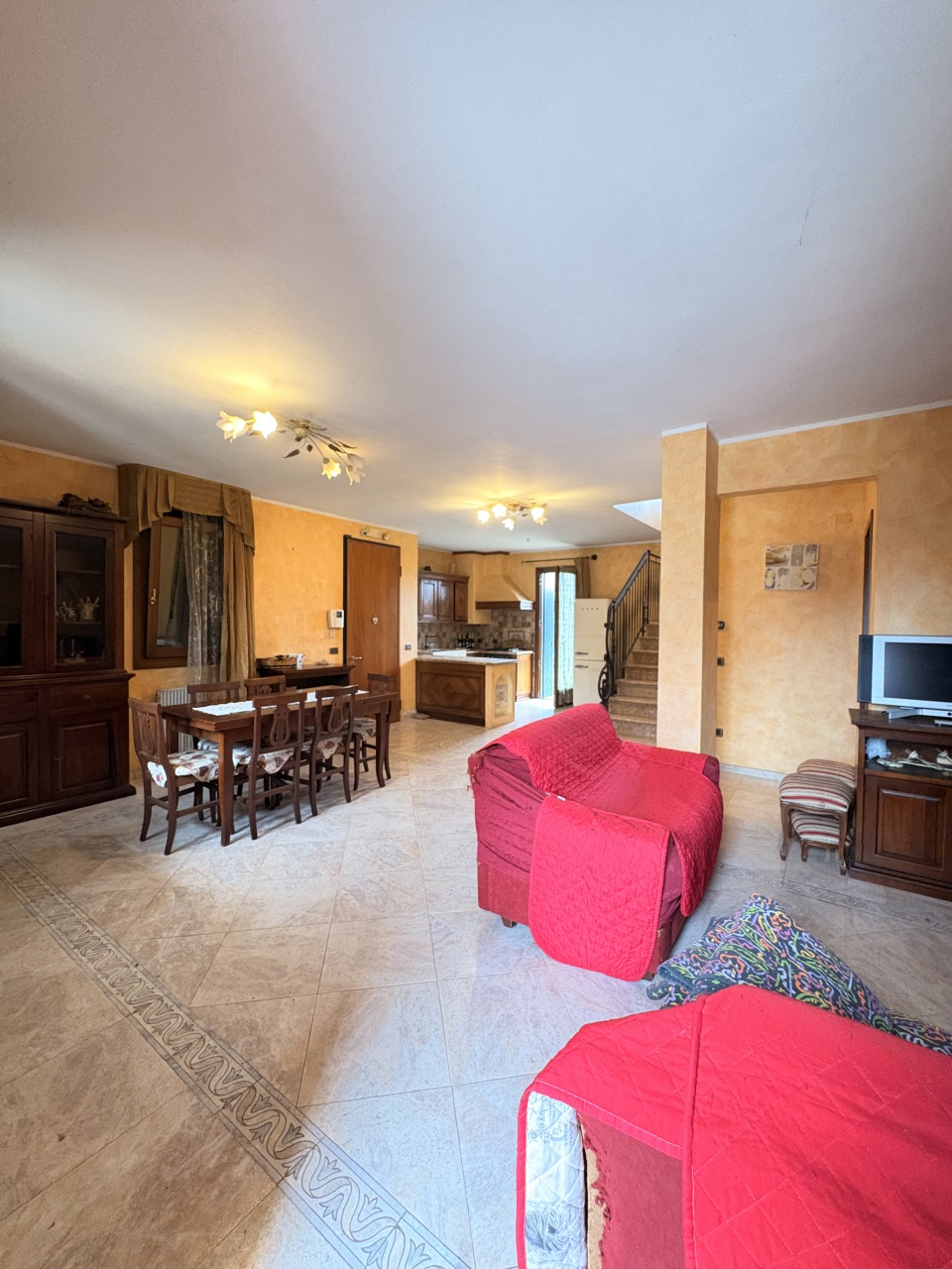 Villa con giardino a Correzzola