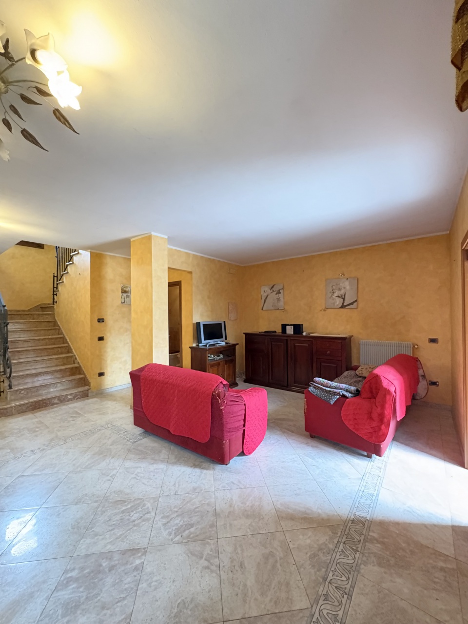 Villa con giardino a Correzzola