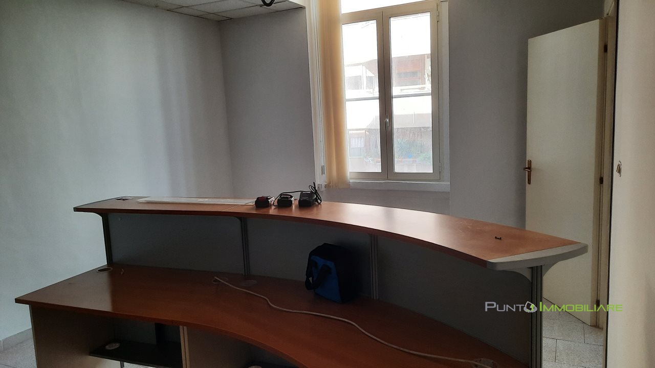 Ufficio in affitto a Brindisi
