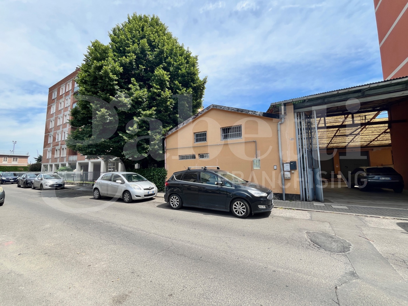 Capannone in affitto a Bologna