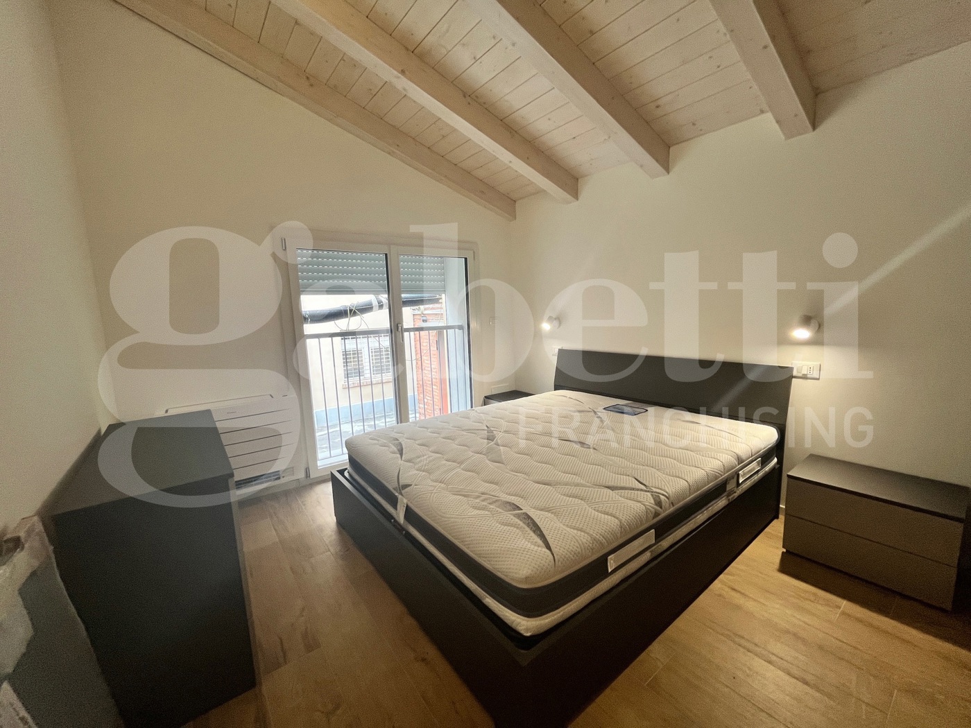 Trilocale arredato in affitto a Bologna