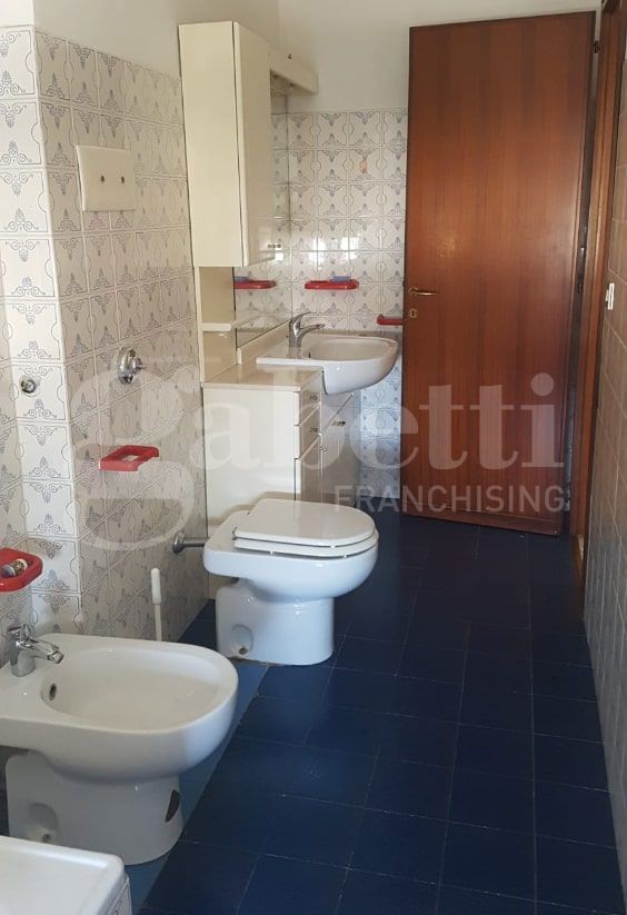 Quadrilocale da ristrutturare a Bologna