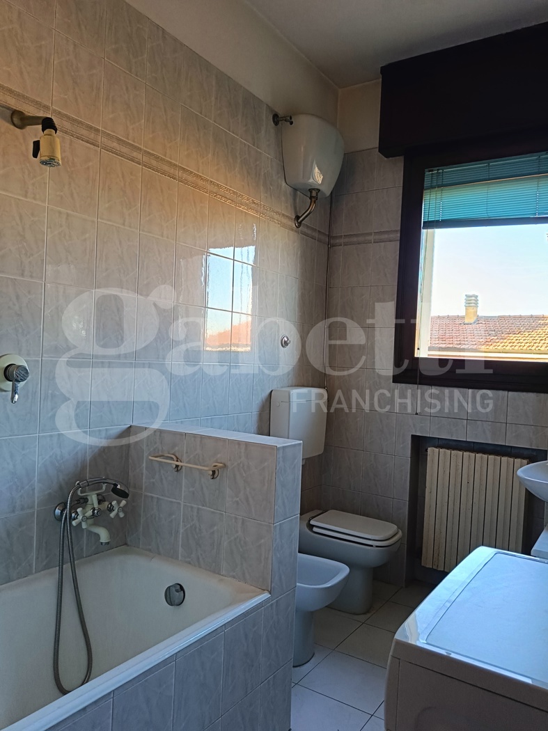 Trilocale ristrutturato a Bologna