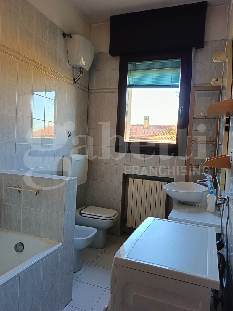 Trilocale ristrutturato a Bologna