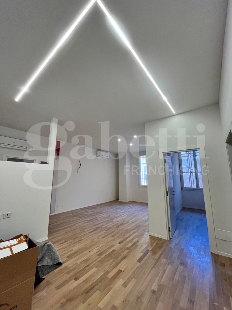 Trilocale ristrutturato a Bologna