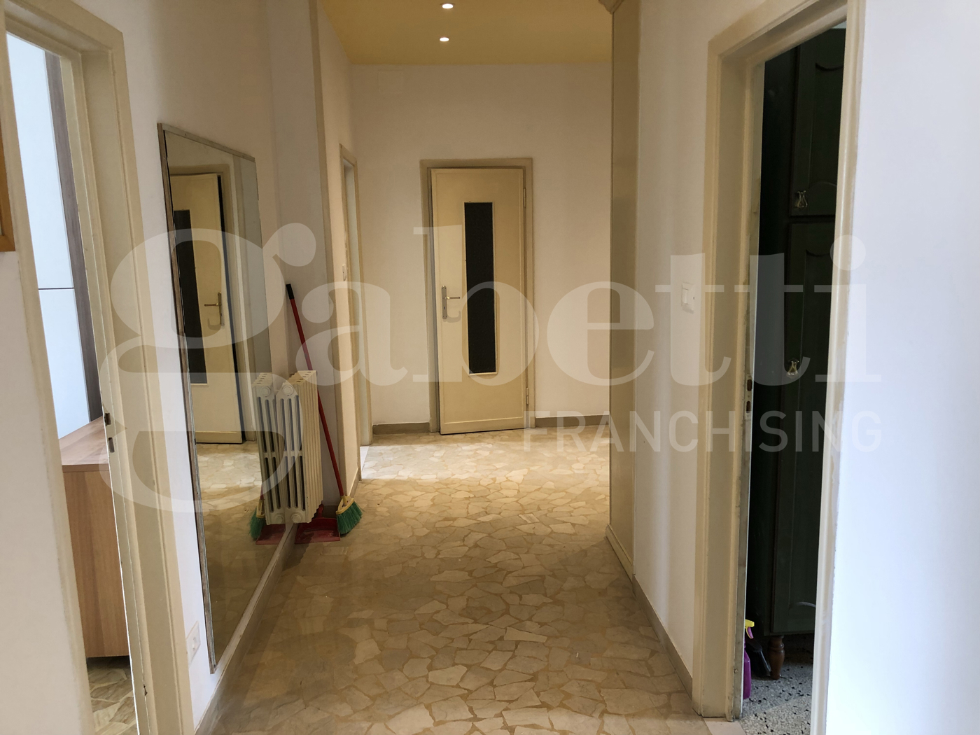 Monolocale arredato in affitto a Bologna