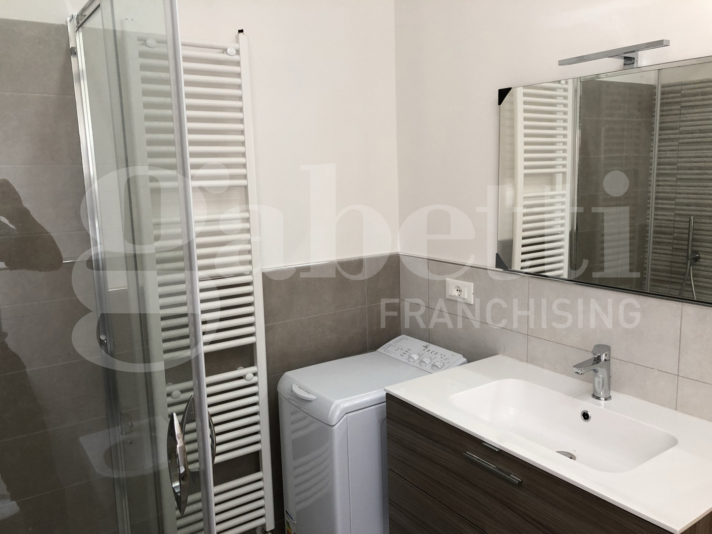 Monolocale arredato in affitto a Bologna